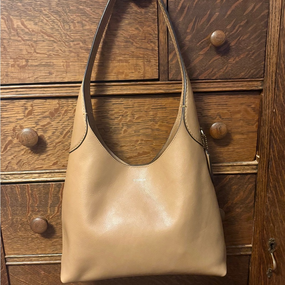 Coach Brooklyn 28 Tan Leather Shoulder Bag Classic Design